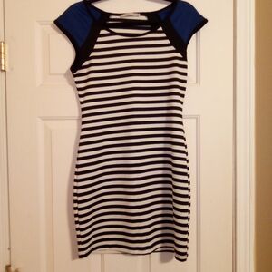 Rolla Coster Y2K Black and White Sheath Dress Cap Sleeve Crew Neck Size Medium